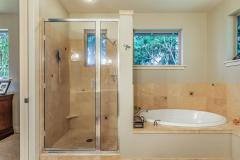 700-Rainier-Ln-Port-Ludlow-WA-030-006-Main-Bathroom-MLS_Size